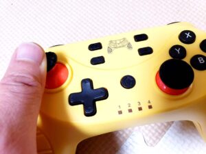 Nintendo Switch対応 NSコントローラー、激安1,000円台で高コスパ！